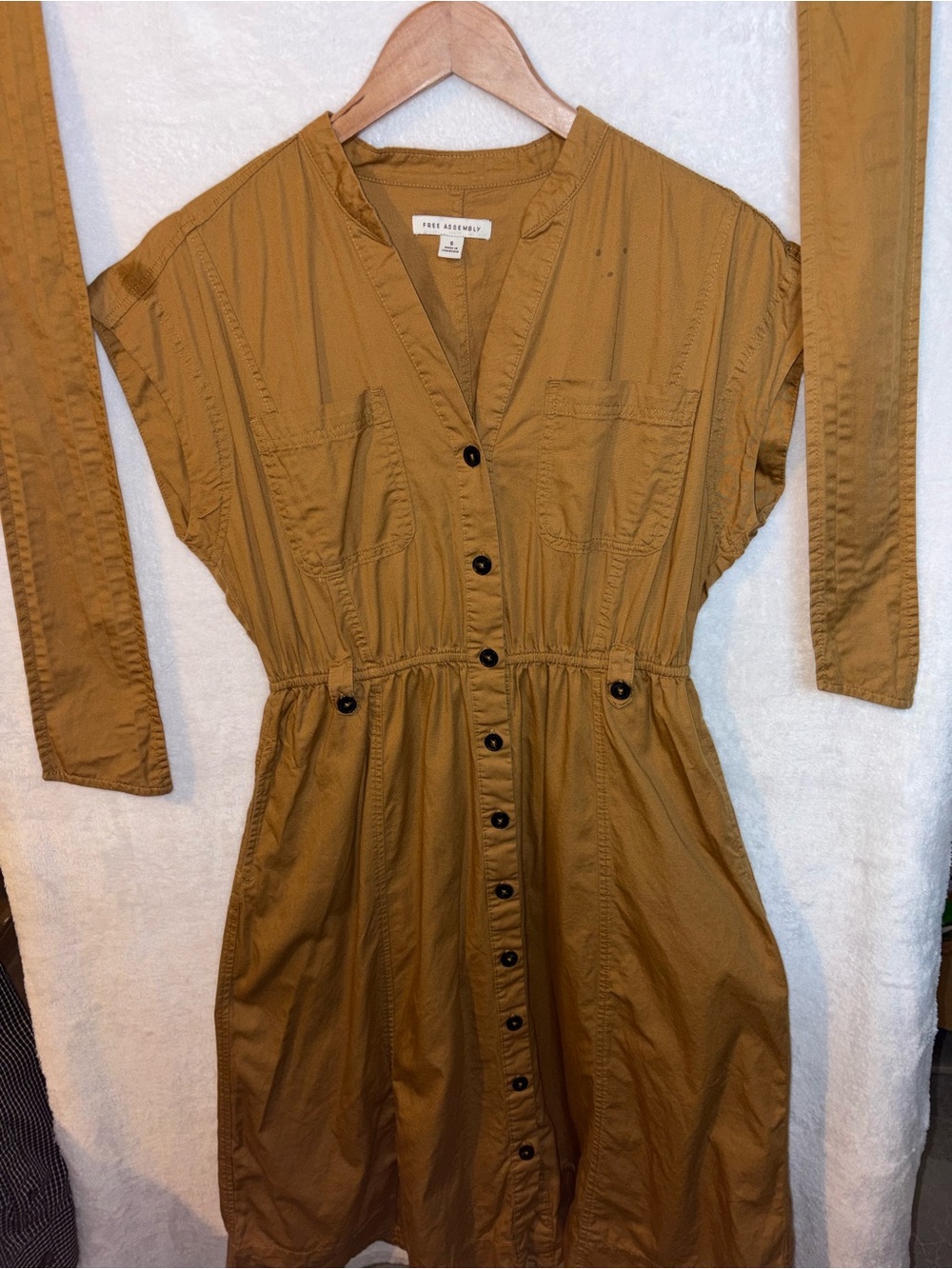 Relaxed V-Neck Midi Button-Front Camel Belted Dress